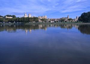 福岡県久留米市にある東横INN西鉄久留米駅東口の魅力と概要：快適なビジネス・観光拠点のご案内